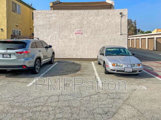 Building Photo - 21602 Belshire Ave