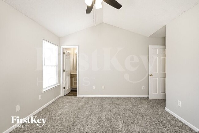 Building Photo - 409 Kendall Ln