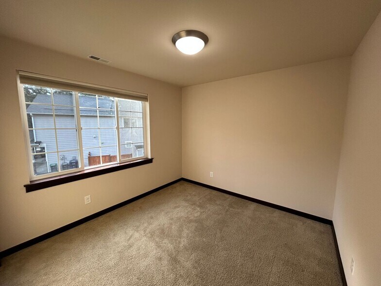 Building Photo - Beautiful 4 Bed, 3 Bath Home in Lynnwood