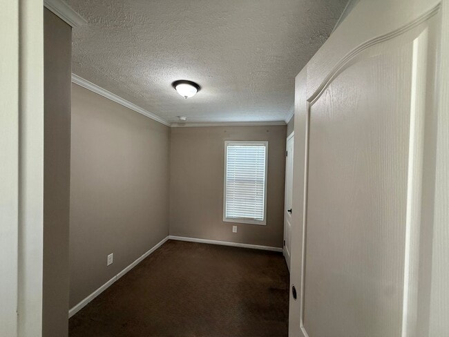 Building Photo - Cute 3bed/2 bath mobile home in Country View Mobile Home Park