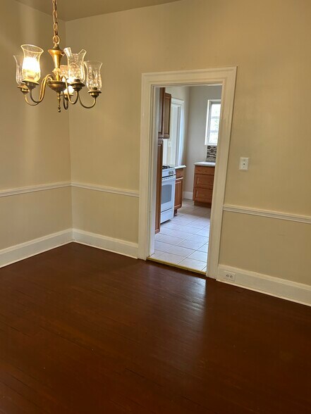 Building Photo - 508 Cording Ave