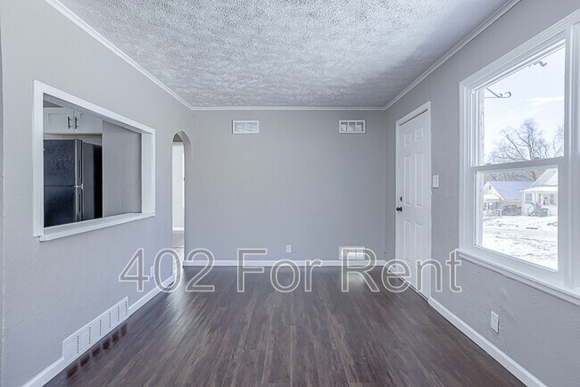 Building Photo - 5345 N 33rd Ave