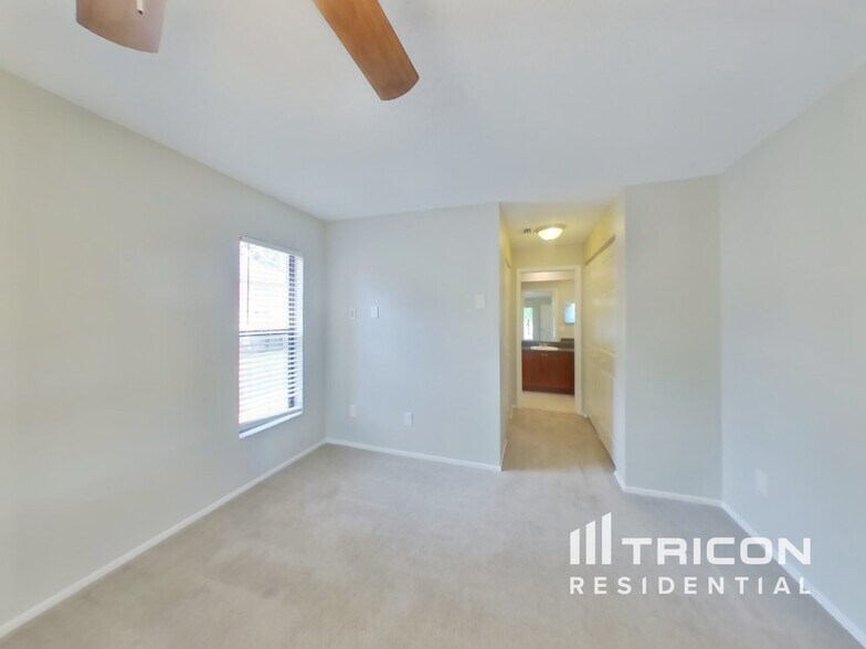 Building Photo - 8201 Golden Bear Loop