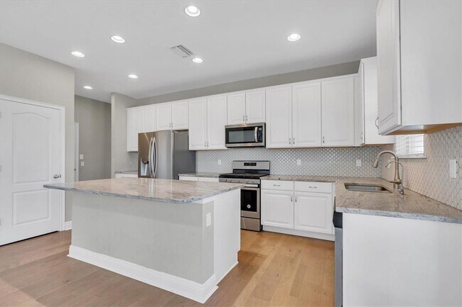 Building Photo - 2848 Satilla Lp