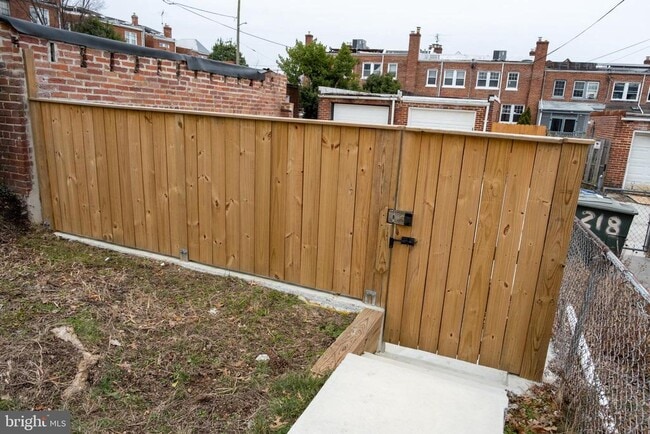 Building Photo - 216 Jefferson St NW