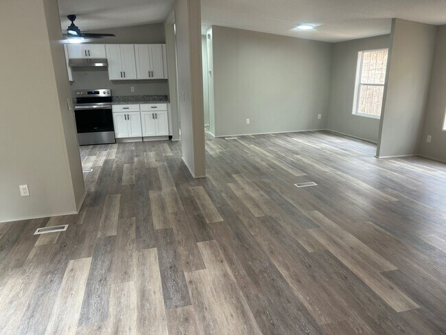 Building Photo - 1362 Winterwood Rd