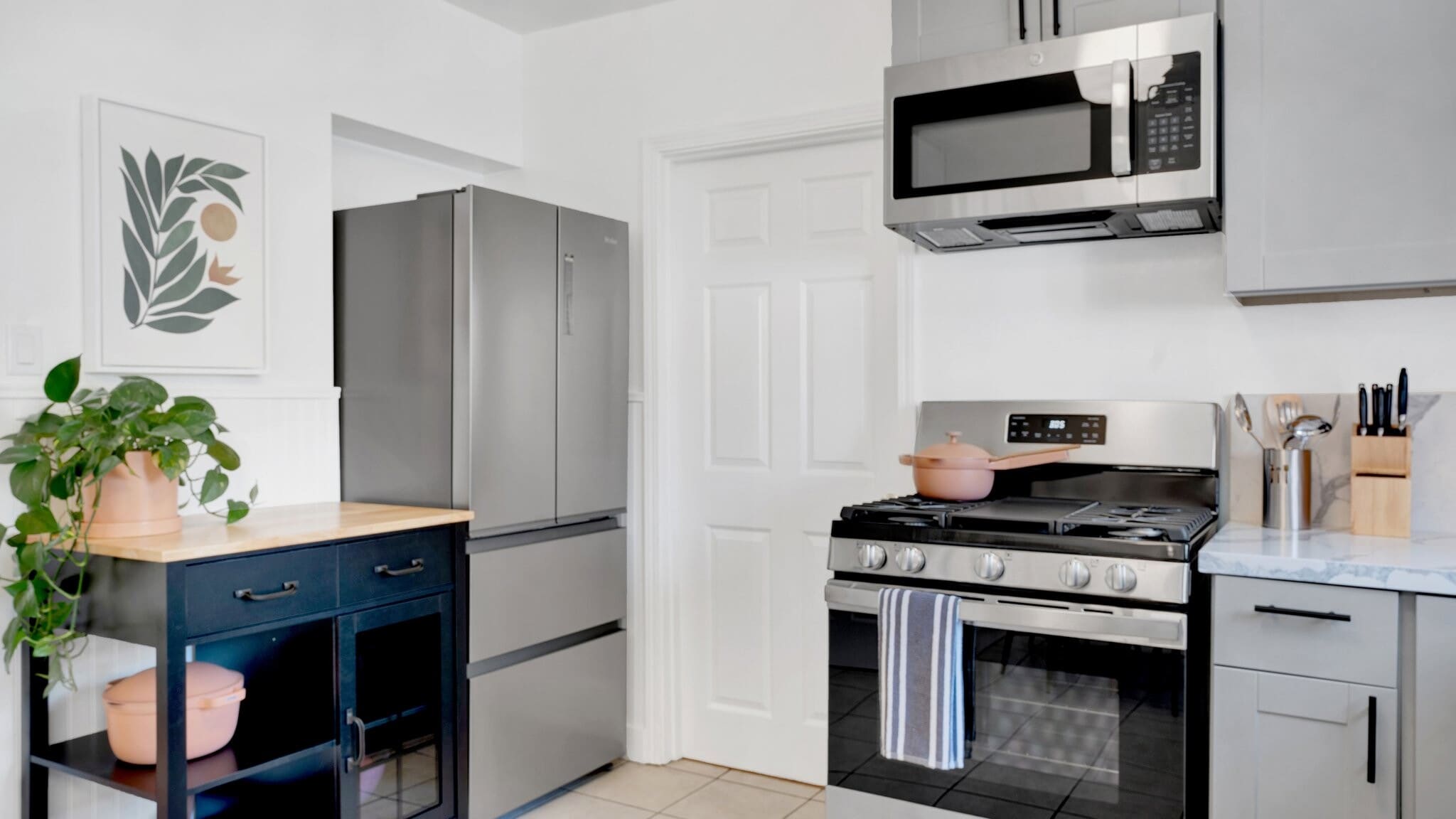 Building Photo - 724 Gramercy Dr