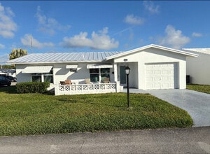 Building Photo - 2399 SW 9th Ave