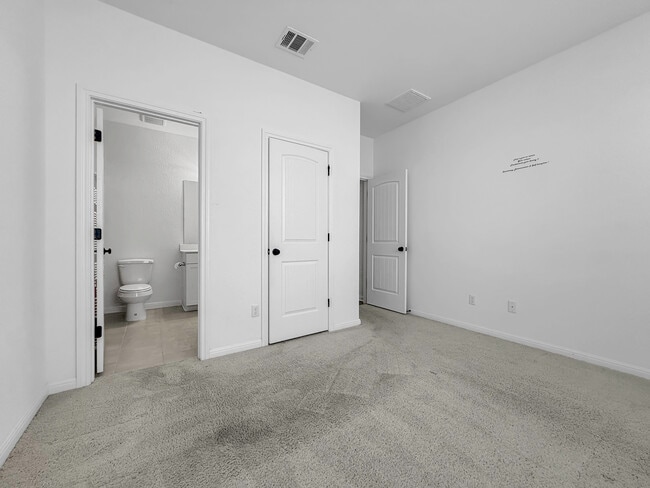 Building Photo - 2608 Emerson Trl