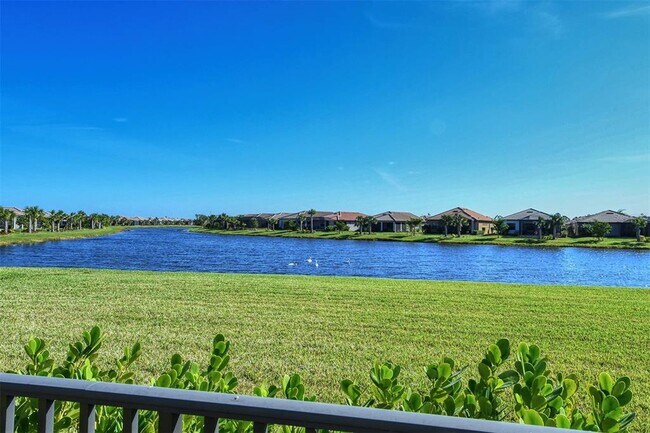 Building Photo - 19365 Rizzuto St