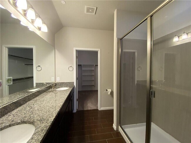 Building Photo - 2304 S Lakeline Blvd
