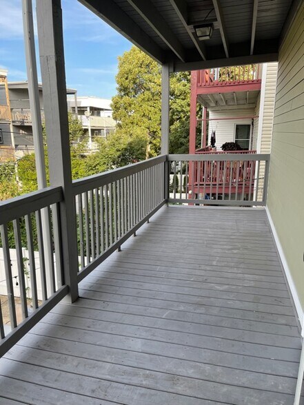 Building Photo - 30 Sudan St