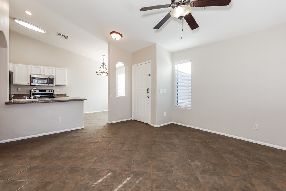 Building Photo - 29420 N Blackfoot Daisy Dr