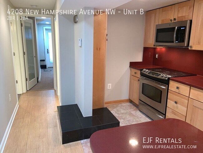 Building Photo - 4208 New Hampshire Ave NW
