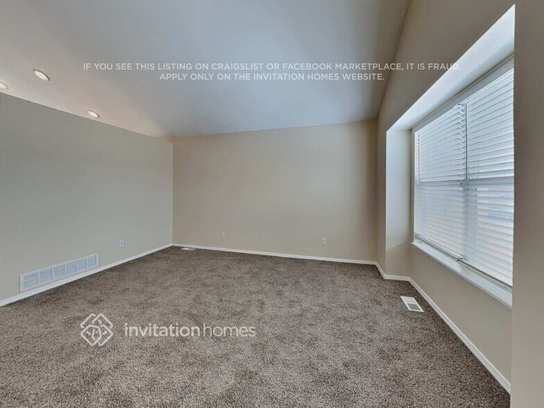 Building Photo - 842 Marshall Dr