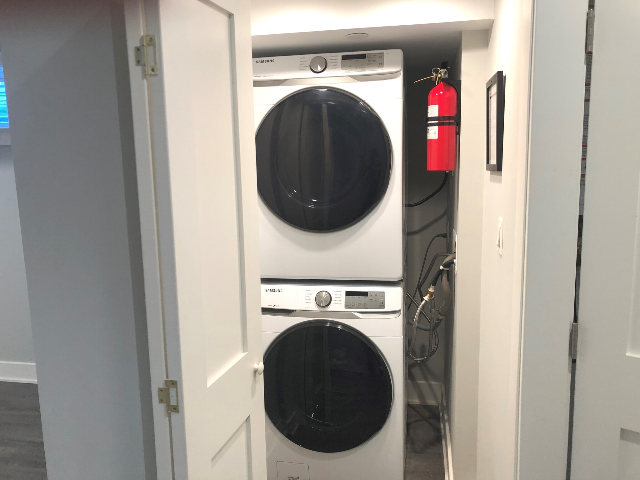 In unit large washer & dryer - 4527 49th St NW