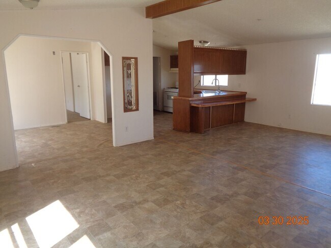 Building Photo - Country Living 3 bedroom 2 bathroom offering 1344 sq. ft.