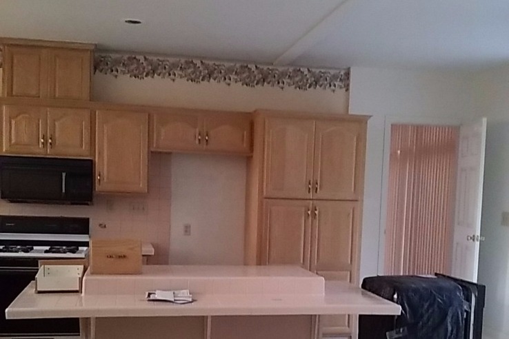 Kitchen - 1328 N Louise St