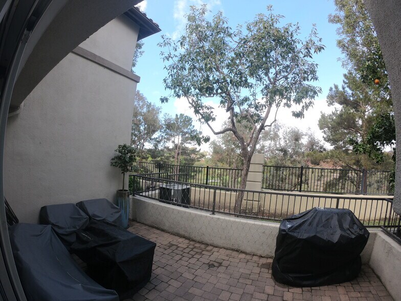 Building Photo - 26465 Portola