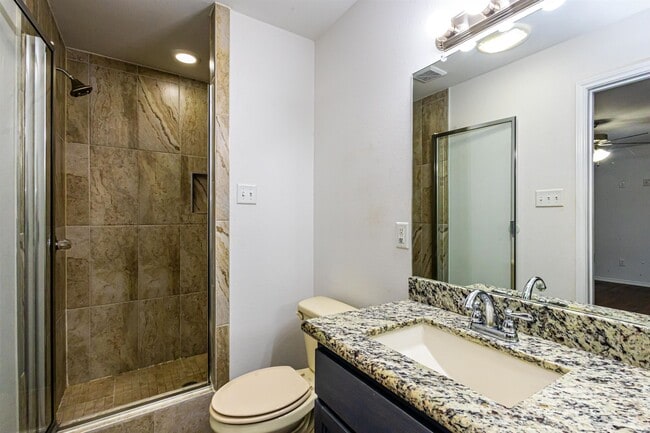 Building Photo - 5520 Stallion Ln