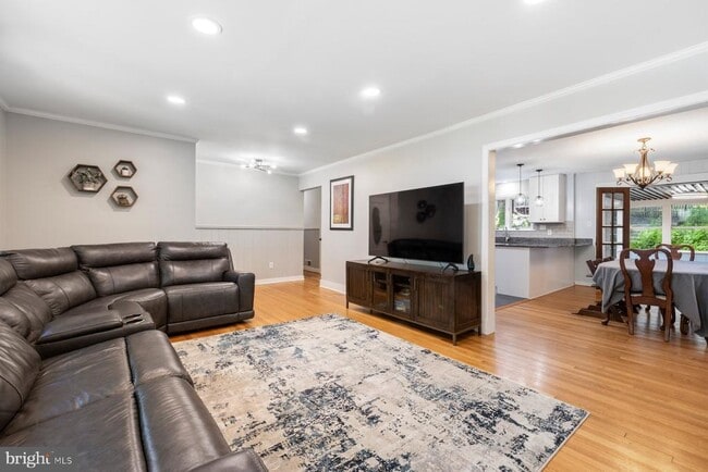 Building Photo - 3604 Husted Dr