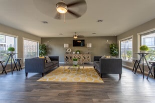 Interior Photo - Oak Run Manor Apartments