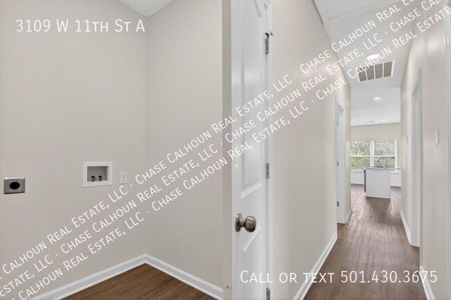 Building Photo - 3109 W 11th St