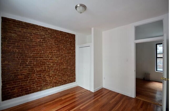 Building Photo - 507 W 139th St