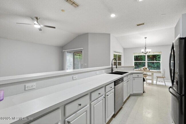 Building Photo - 1675 Rustling Dr