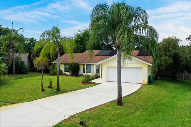 Building Photo - 1273 SW Albenga Ave