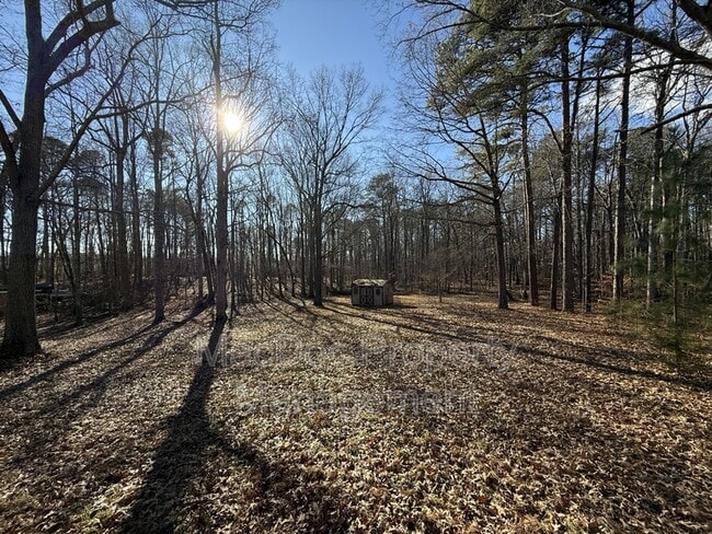 Building Photo - 727 Chalklevel Rd