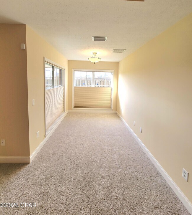 Building Photo - 103 Parkview Xing