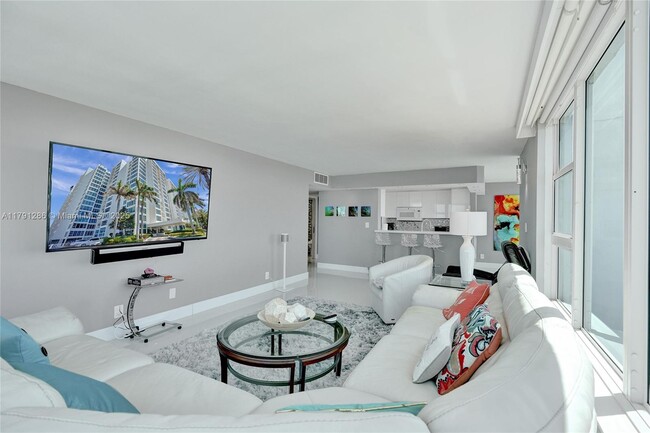 Building Photo - 1620 S Ocean Blvd