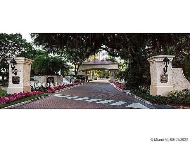 Building Photo - 2000 Island Blvd