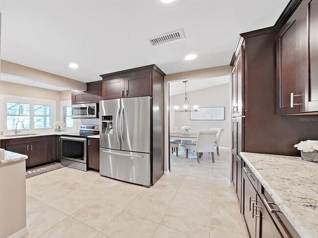 Building Photo - 308 Hammock Dr