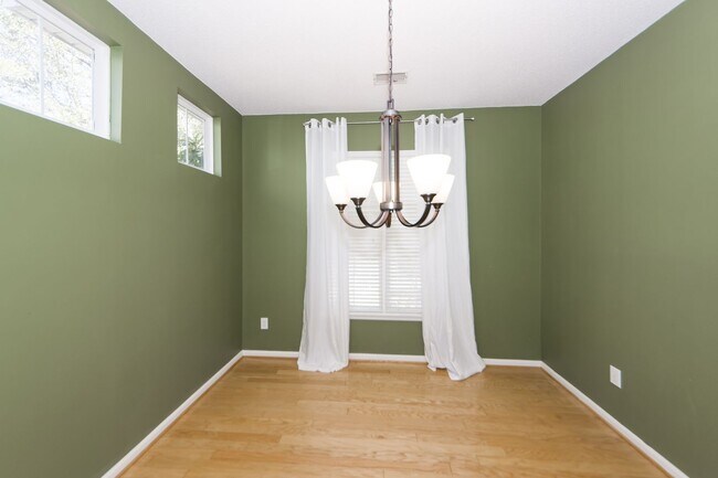 Building Photo - 3 Bedroom 3 Bath Single Family Home in Bridges of Summerville - Summerville