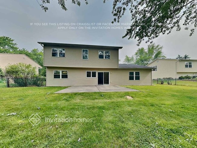 Building Photo - 159 E Timberlane Dr