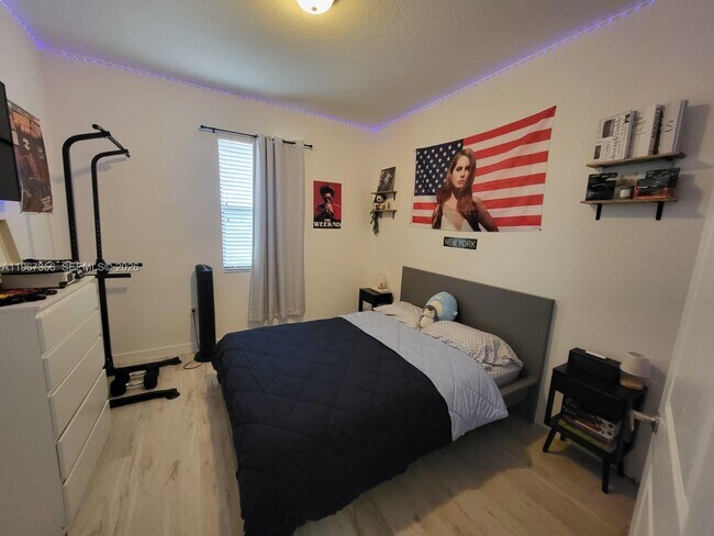 Building Photo - 15520 SW 136th St