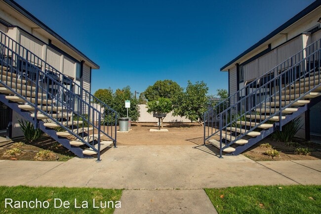 Building Photo - 478 Van Houten Ave