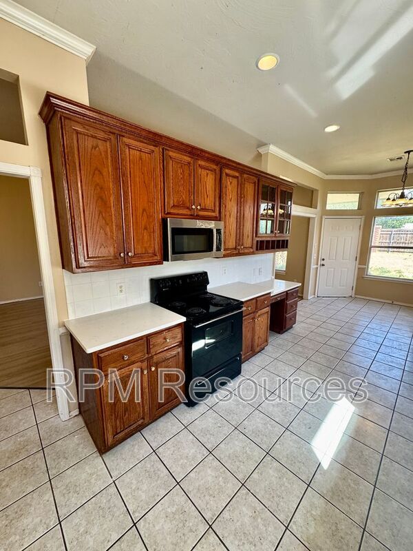 Building Photo - 8413 NW 77th St