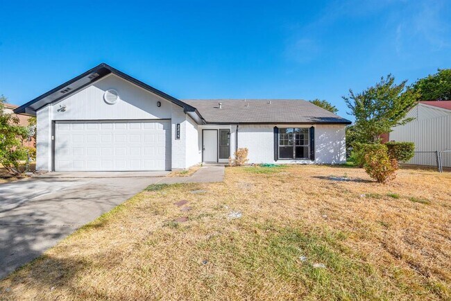 Building Photo - 2215 Overbrook Dr