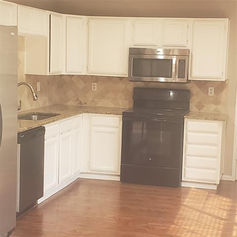 Building Photo - 504 Scarlet Oak Dr