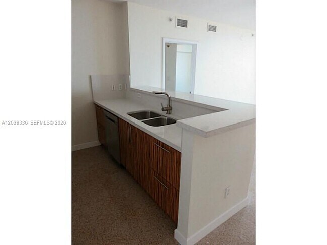 Building Photo - 325 S Biscayne Blvd