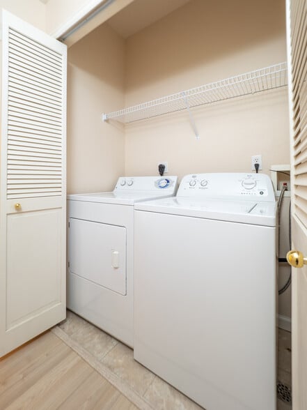 Laundry - 4875 S Balsam Way
