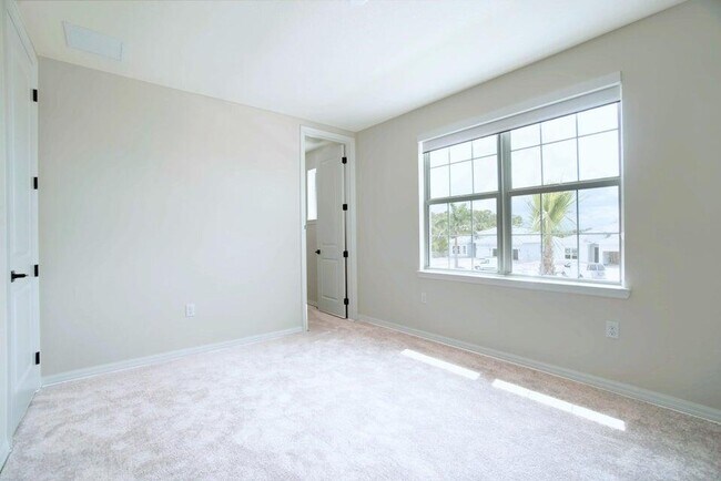 Building Photo - 5328 Star Rush Ln