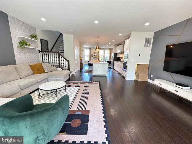 Building Photo - 23115 Cottonwillow Sq