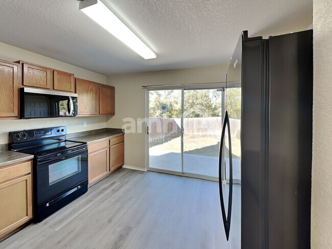 Building Photo - 3739 Hideaway Grn