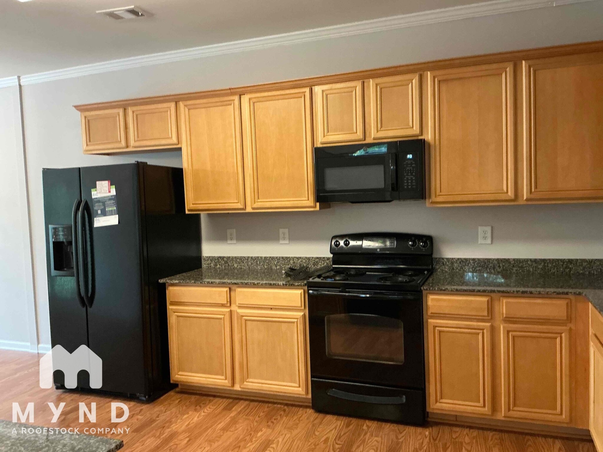 Building Photo - 1313 Stone Bay Dr SW