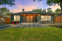Building Photo - 4911 Linnet Ln