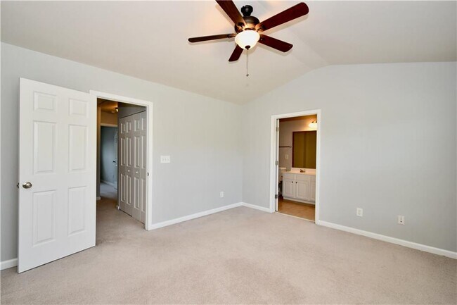 Building Photo - 1010 Prestwyck Ct